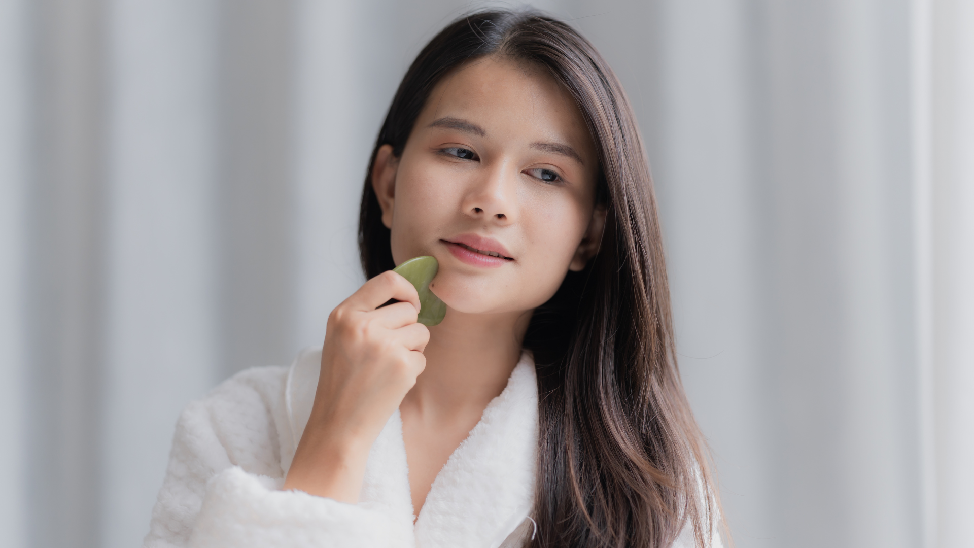 Electric vs Traditional Guasha: Why the TryGlowly Facial Guasha Scraper Works Faster